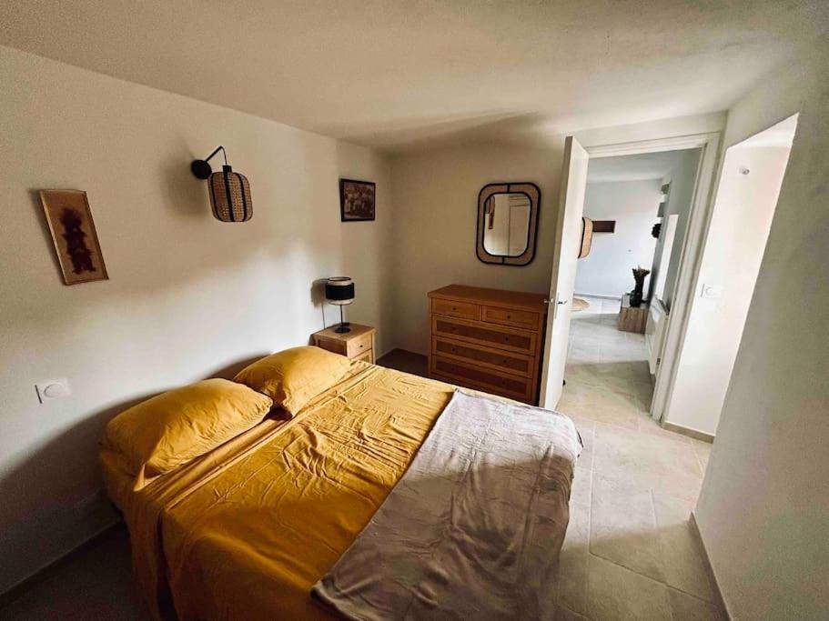 Charmant Petit Appartement Place De L Eglise Piana  Bagian luar foto